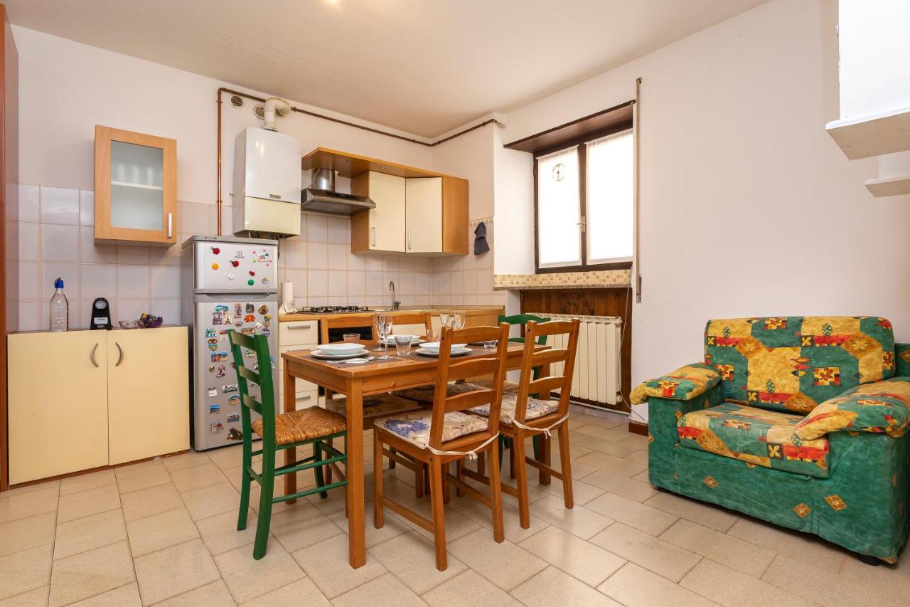 Casa Nicole Self Check-In Villa Albizzate Bagian luar foto